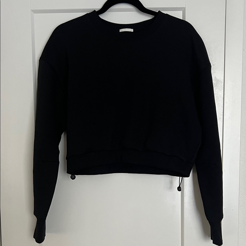 Black Cropped Sweatshirt